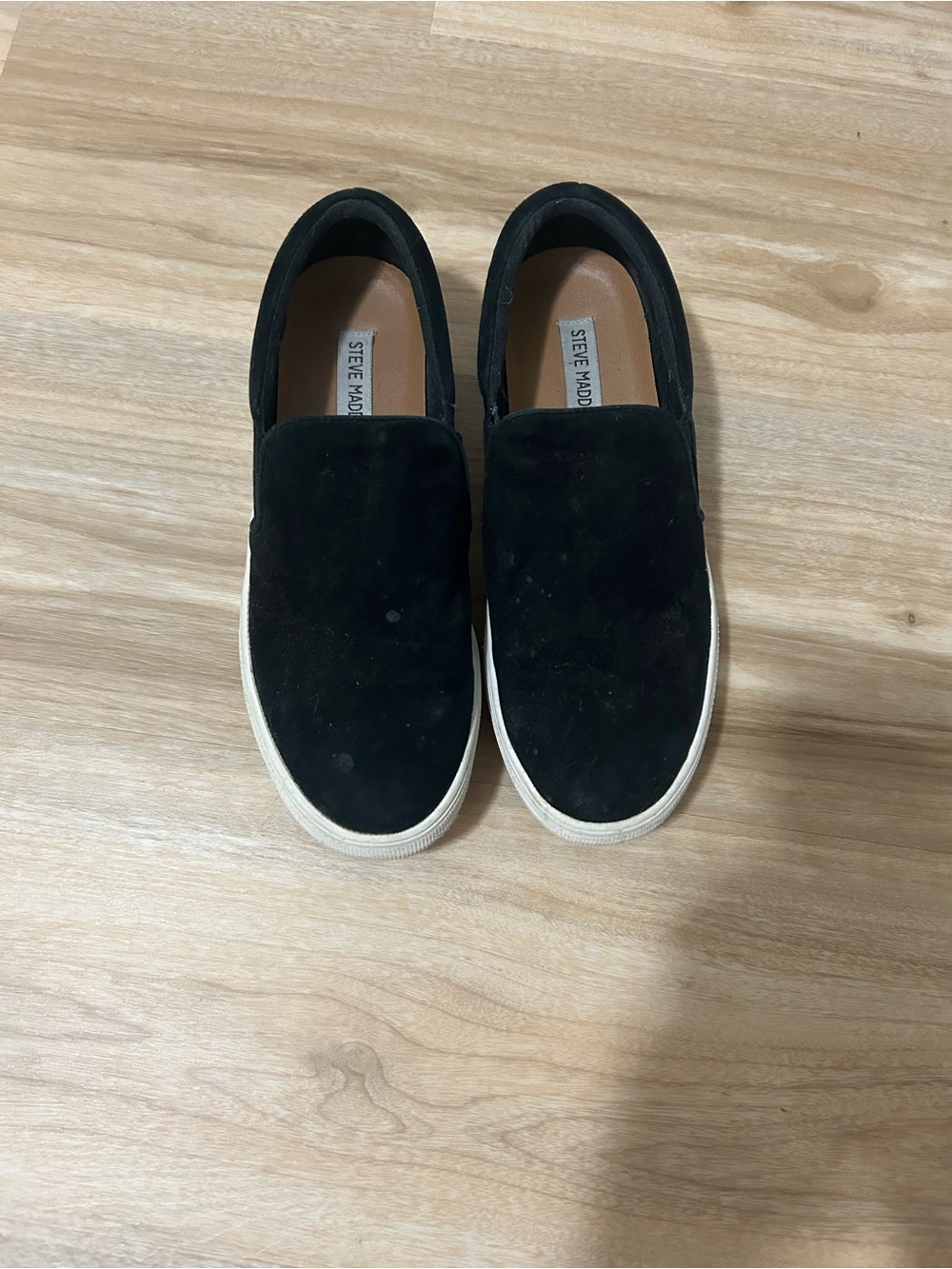 Steve Madden Black Suede Slip-On sneakers / Loafers with White platform Sole